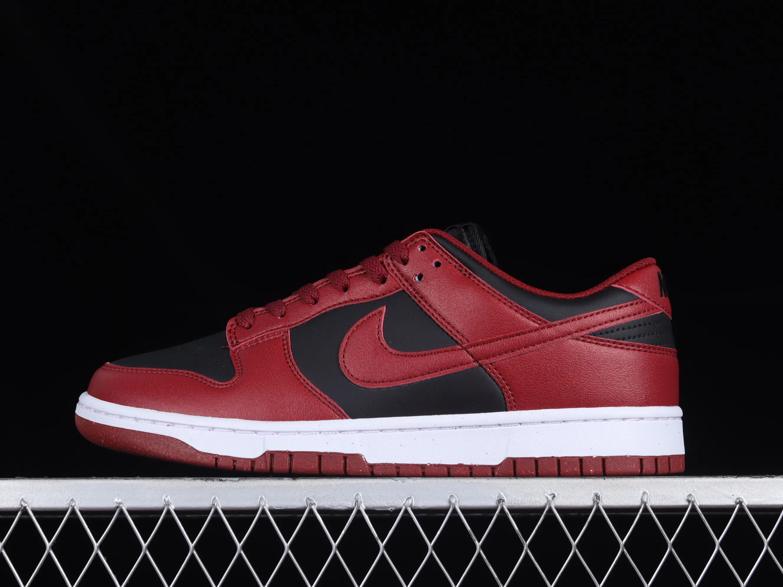 All categories Nk SB Dunk series Nk SB Dunk Low low-top sneakers Nk Dunk Low "Next Nature" black and red forbidden color SB low-top sports and leisure sneakers DN1431-002